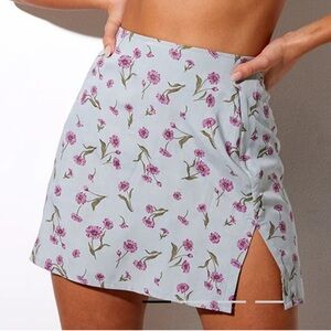 MOTEL ROCKS Sheny mini-skirt in Little Petal Dusky Blue - size large